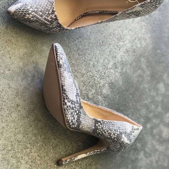 Python Snake Pump 4” Heels - Picture 2 of 5
